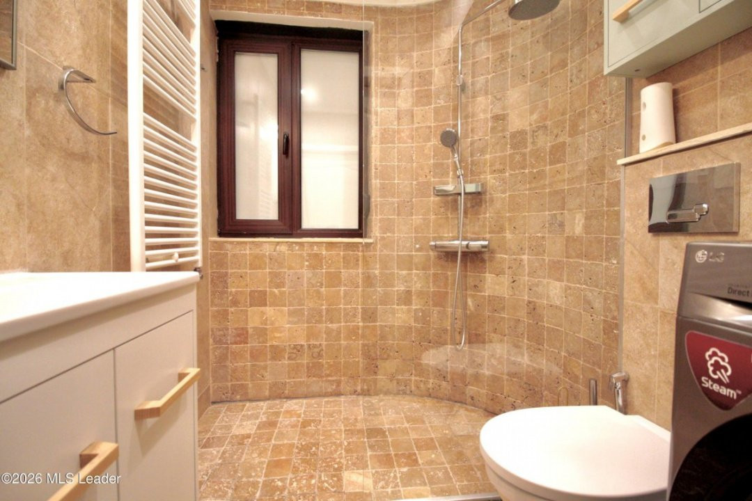 VASILE LASCAR- BATISTEI, STUDIO 41 MP, RENOVAT, LIBER, MOBILAT SI UTILAT COMPLET