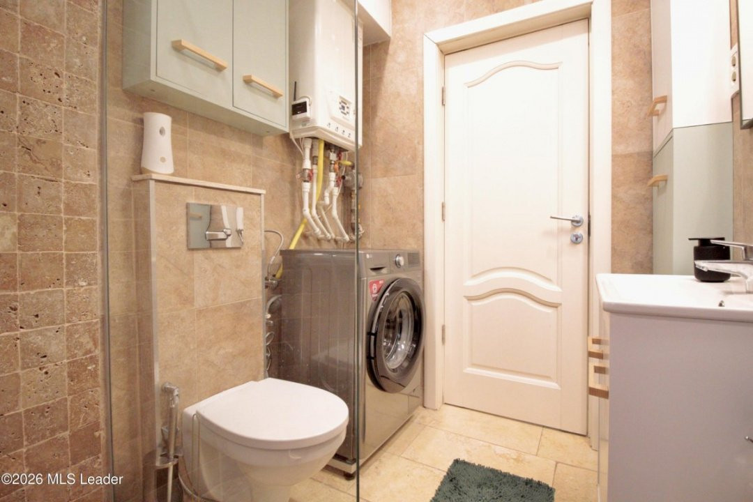 VASILE LASCAR- BATISTEI, STUDIO 41 MP, RENOVAT, LIBER, MOBILAT SI UTILAT COMPLET