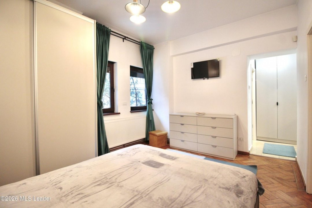 VASILE LASCAR- BATISTEI, STUDIO 41 MP, RENOVAT, LIBER, MOBILAT SI UTILAT COMPLET