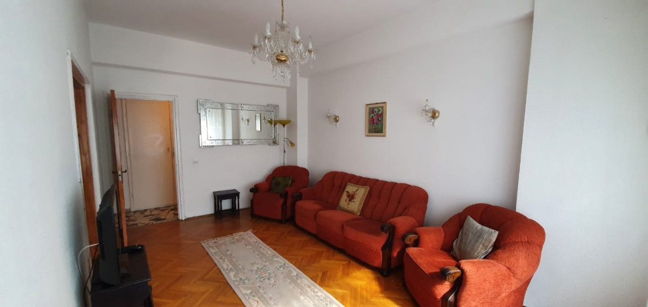 Vânzare apartament 3 camere Eminescu