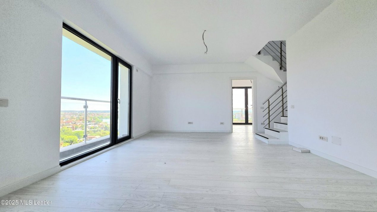 Penthouse Duplex, SunLake Residence, Panorama Superba