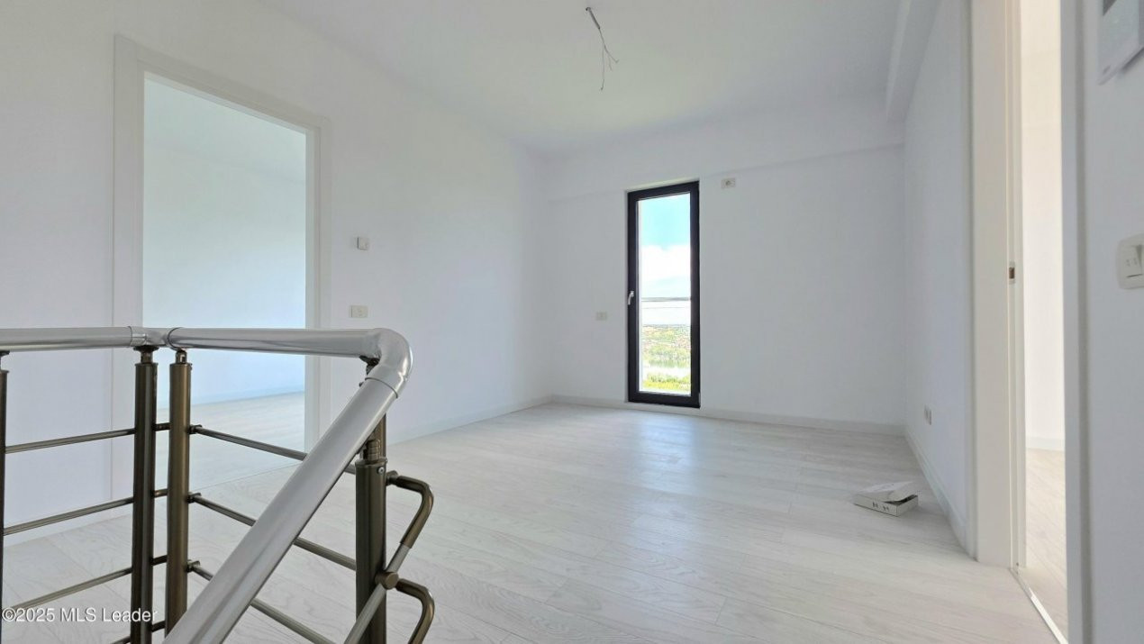 Penthouse Duplex, SunLake Residence, Panorama Superba