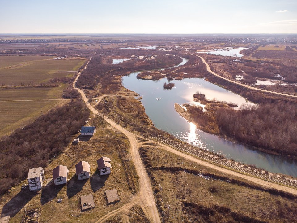 Teren intravilan Măgurele langa padurea Cornetu si Arges