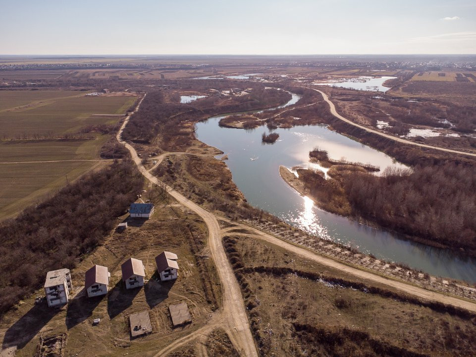 Teren intravilan Măgurele langa padurea Cornetu si Arges