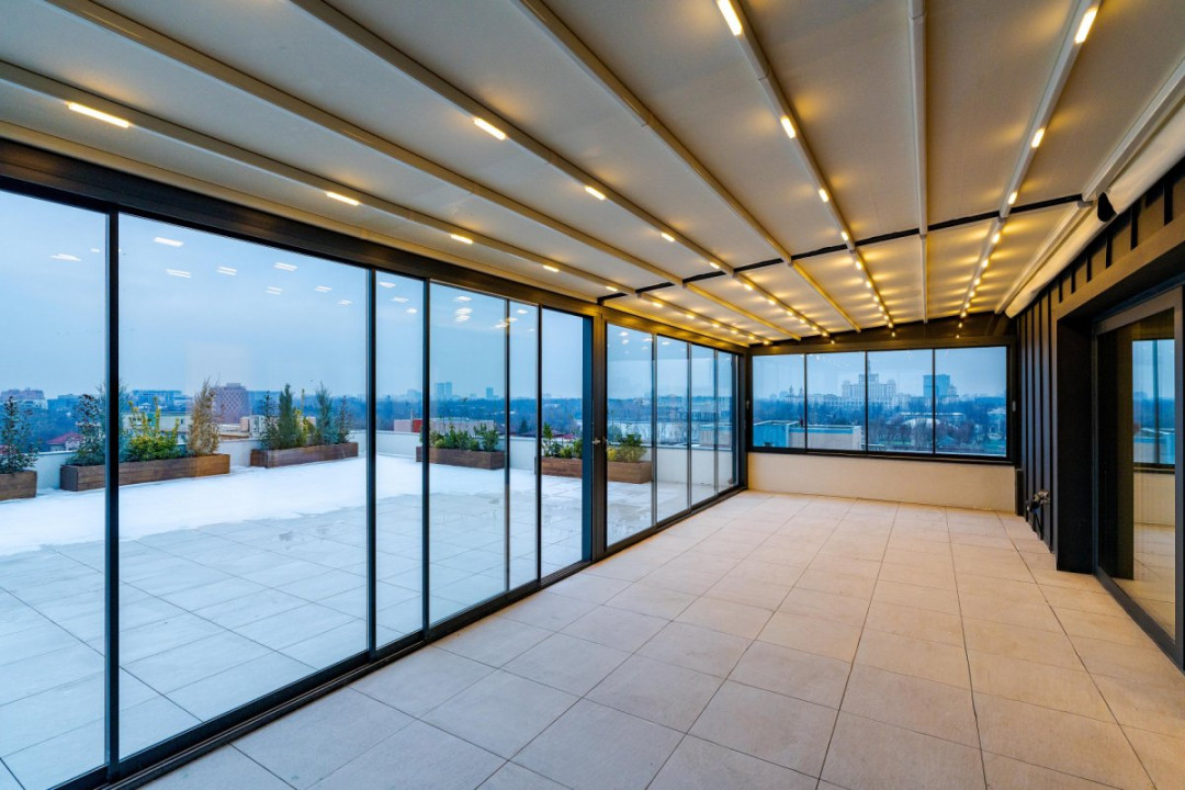 Ce priveliste! Deasupra tuturor - Penthouse Spectaculos cu Terase 210mp!