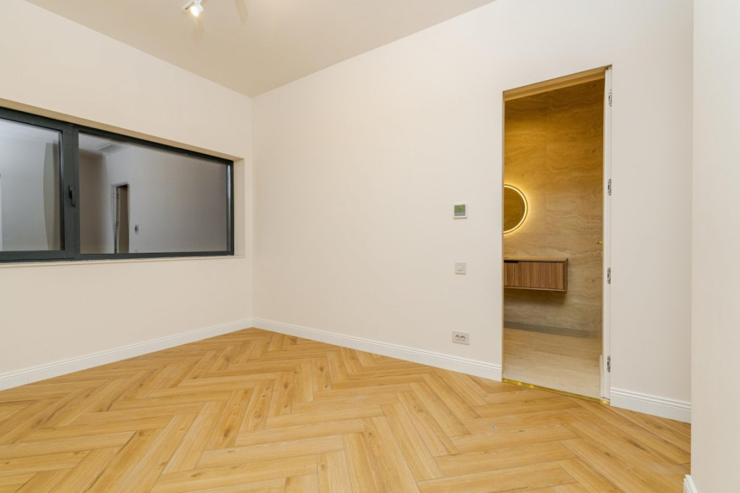 Ce priveliste! Deasupra tuturor - Penthouse Spectaculos cu Terase 210mp!