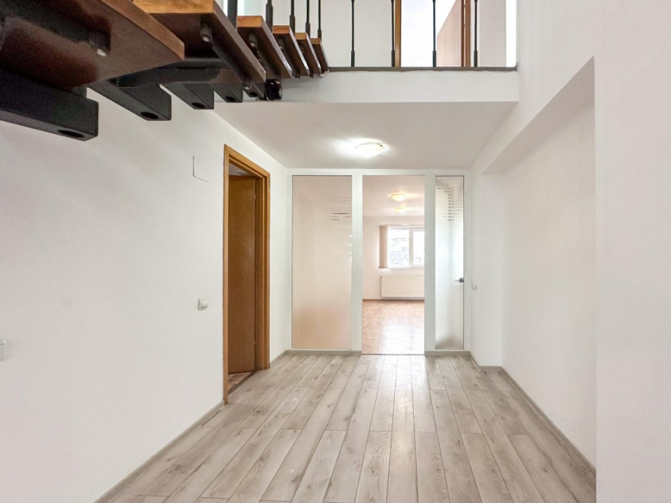 La doi pasi de Universitate - nu doar un birou ci un statut