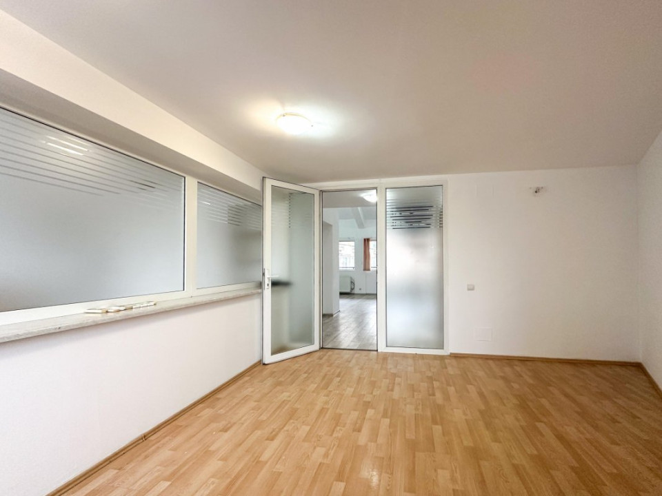 La doi pasi de Universitate - nu doar un birou ci un statut