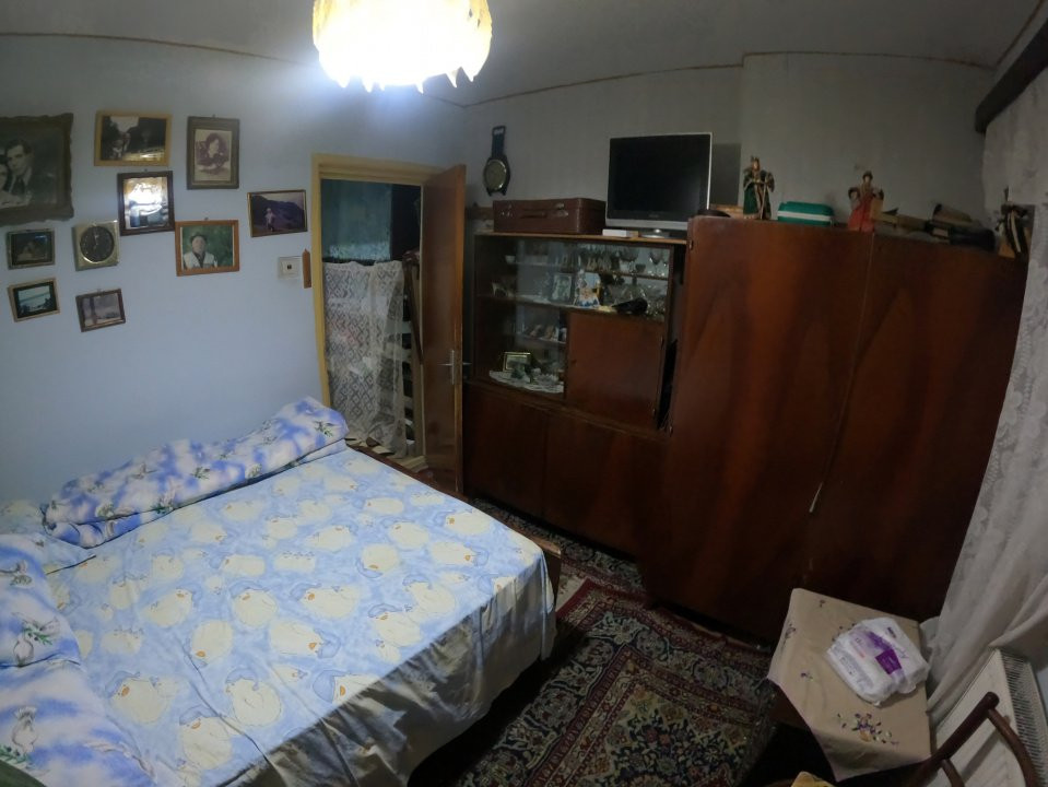 Apartament de Vânzare – central, la etaj 1 cu 3 cam !!!