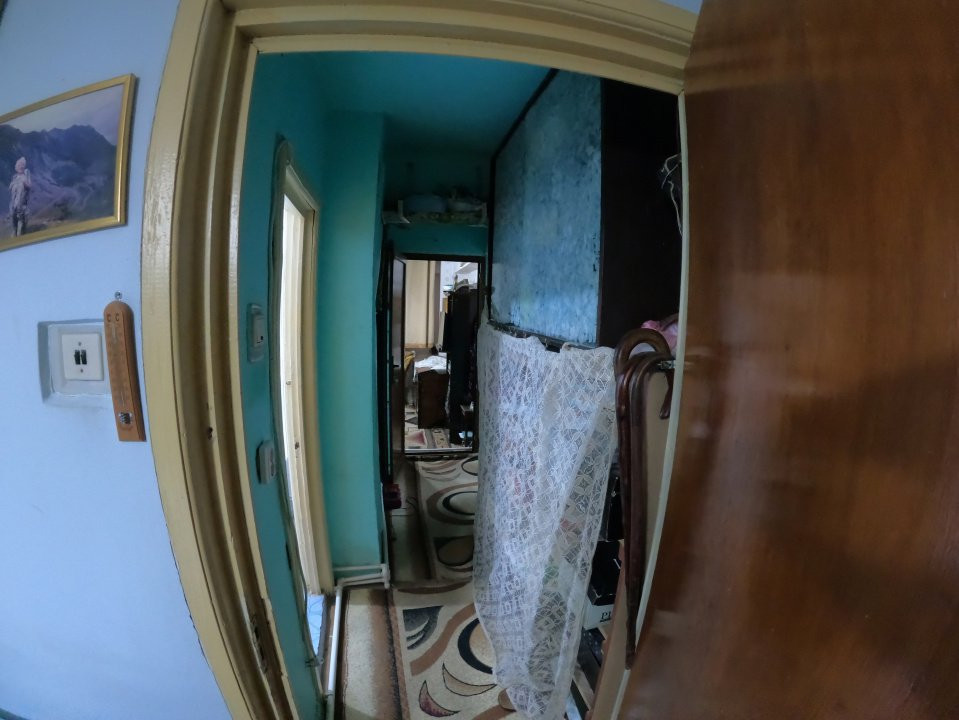 Apartament de Vânzare – central, la etaj 1 cu 3 cam !!!