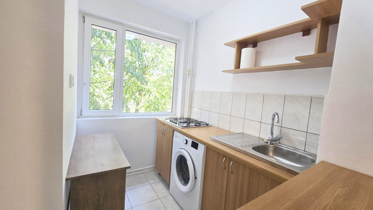 Iesi din bloc urci in metrou Dristor 2!