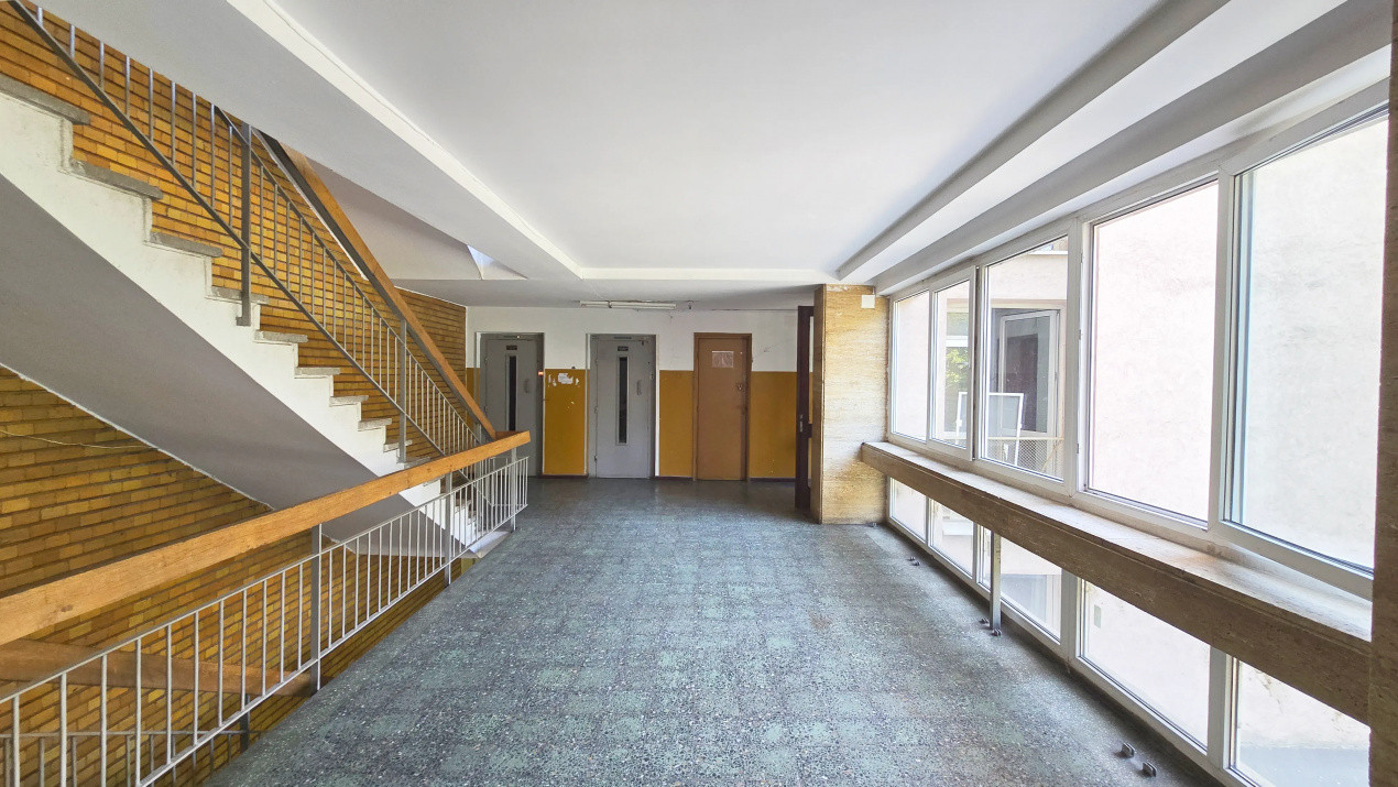 Iesi din bloc urci in metrou Dristor 2!