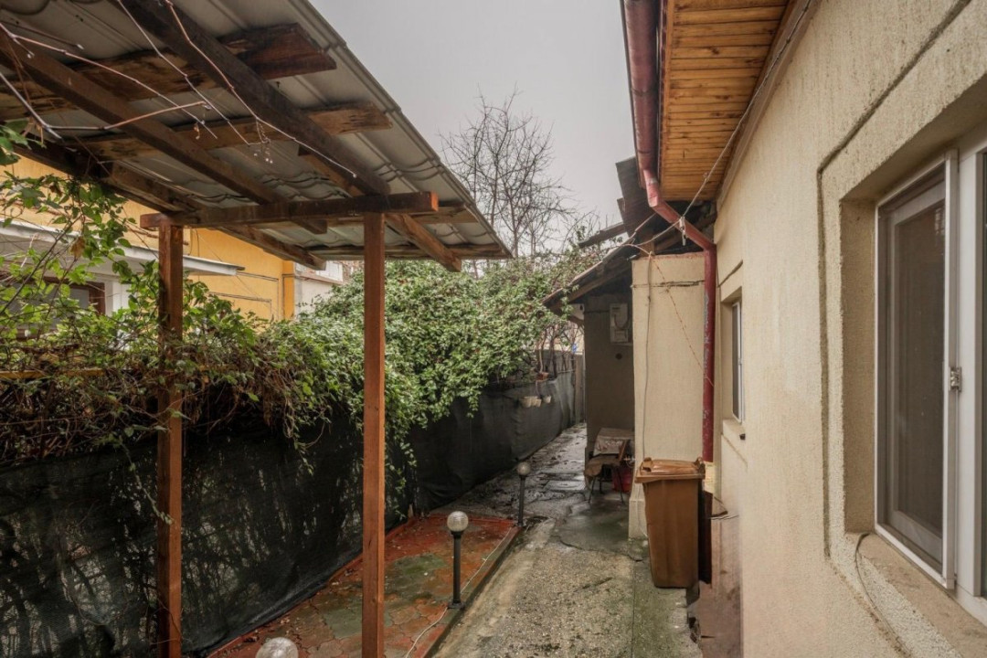 CAROL - REGINA MARIA, CASA 63 MP!