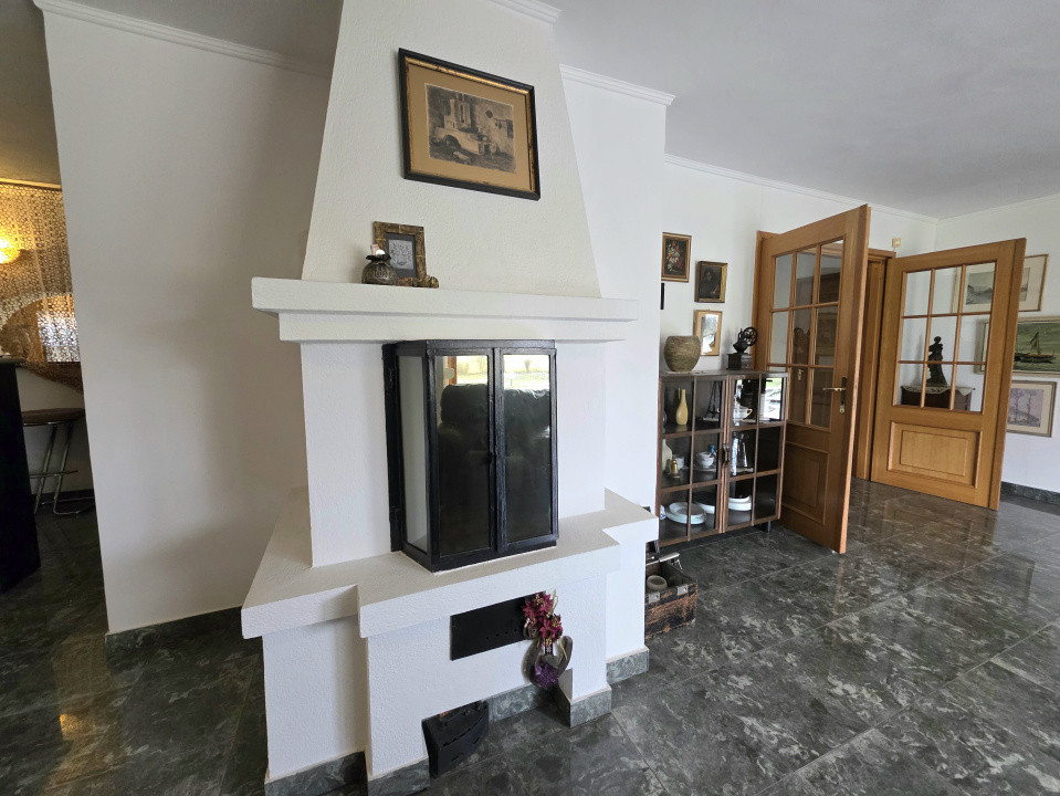 Vilă deosebită de vânzare în Otopeni langa ''Ana Aslan'' - arhitectura germana