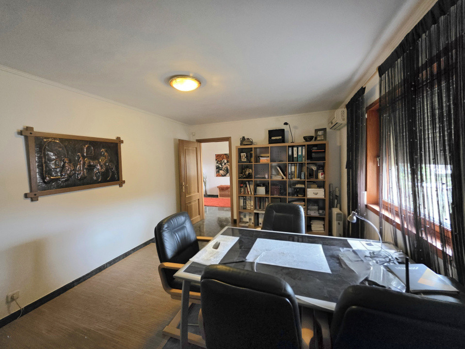 Vilă deosebită de vânzare în Otopeni langa ''Ana Aslan'' - arhitectura germana