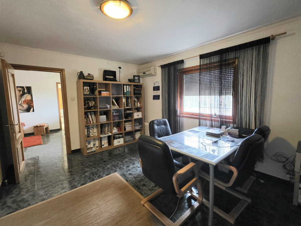 Vilă deosebită de vânzare în Otopeni langa ''Ana Aslan'' - arhitectura germana