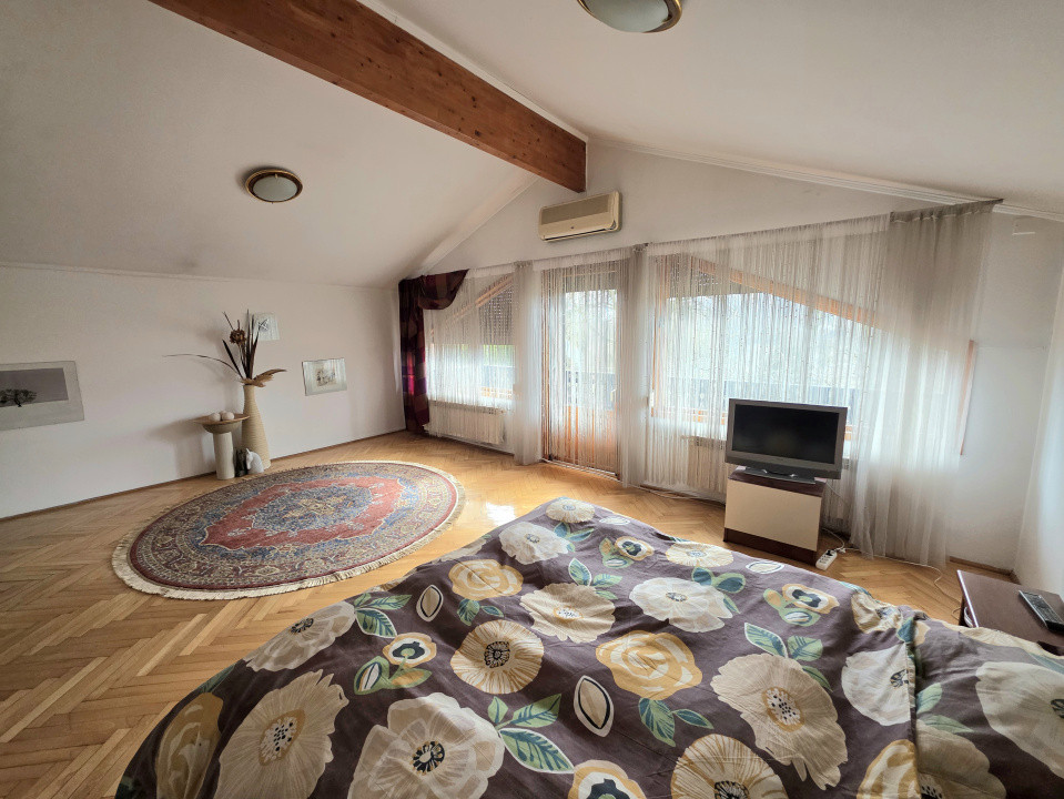 Vilă deosebită de vânzare în Otopeni langa ''Ana Aslan'' - arhitectura germana