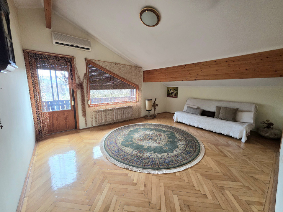 Vilă deosebită de vânzare în Otopeni langa ''Ana Aslan'' - arhitectura germana