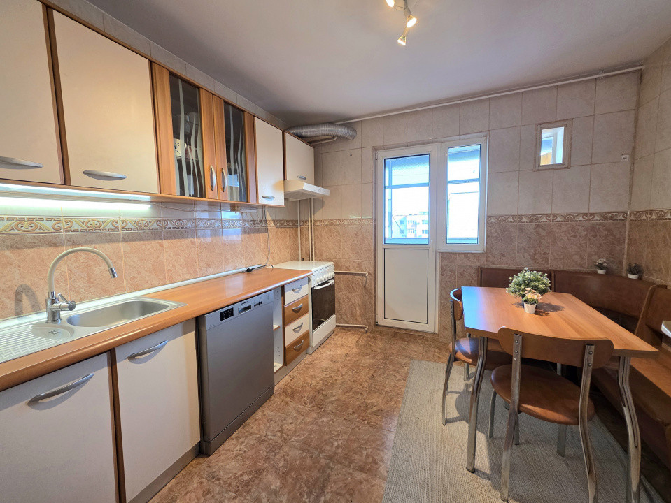 De vanzare 2 camere langa Oraselul Copiilor(la Brancoveanu)