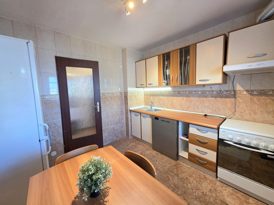 De vanzare 2 camere langa Oraselul Copiilor(la Brancoveanu)