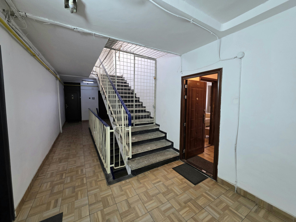 De vanzare 2 camere langa Oraselul Copiilor(la Brancoveanu)