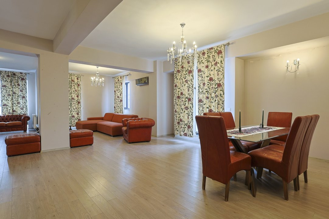 De vânzare apartament tip DUPLEX strada Polonă imobil nou-garaj-boxă