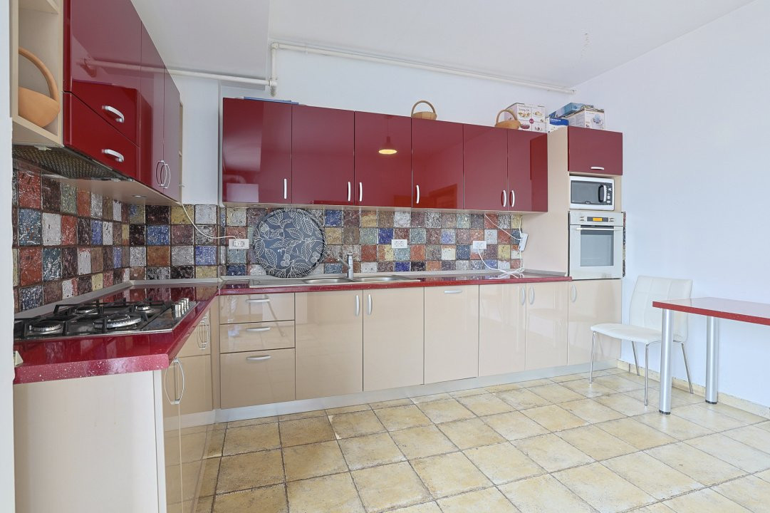 De vânzare apartament tip DUPLEX strada Polonă imobil nou-garaj-boxă