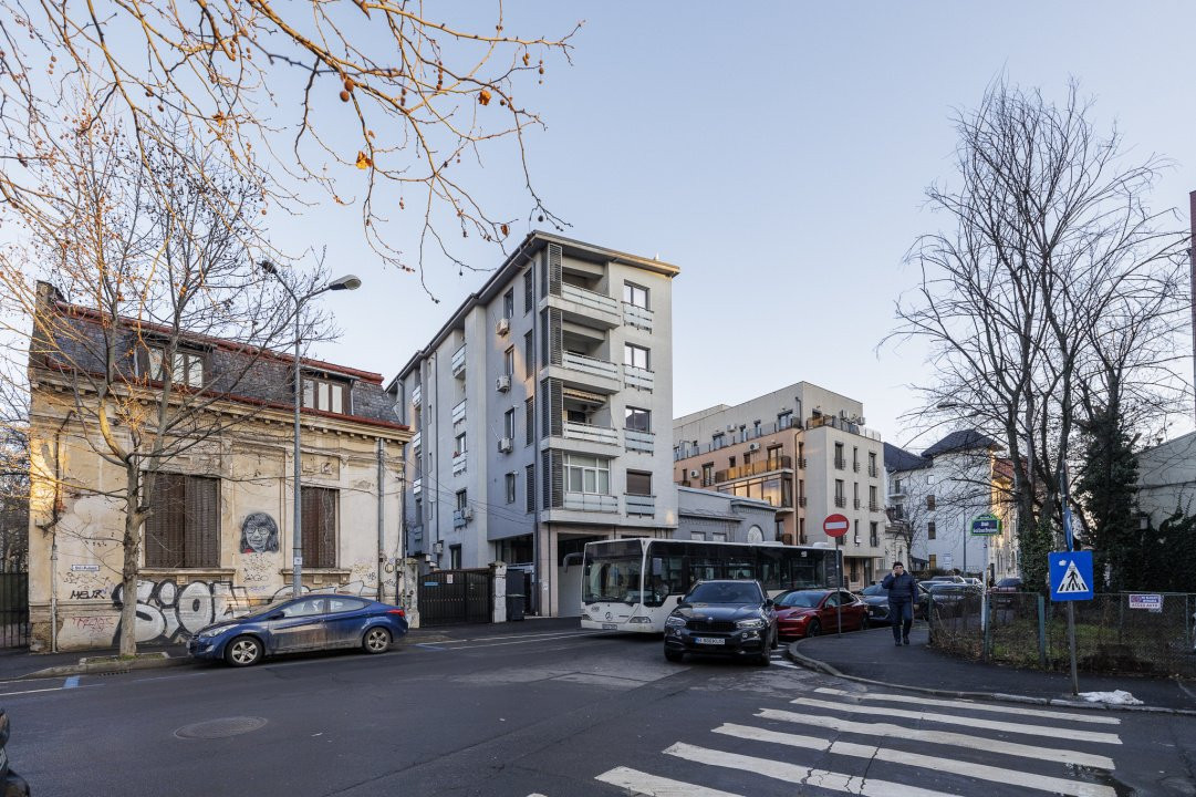 De vânzare apartament tip DUPLEX strada Polonă imobil nou-garaj-boxă