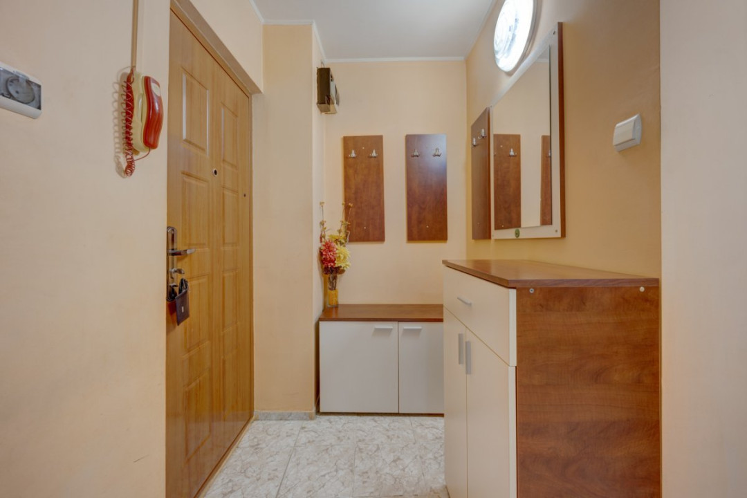 VERGULUI - SANDU CLUCERU - 3 CAMERE 67 MP, ETAJ 6, DECOMANDAT!