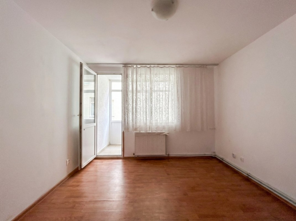 VANZARE 3 CAM, JEAN STERIADI, PARTER, DECOMANDAT