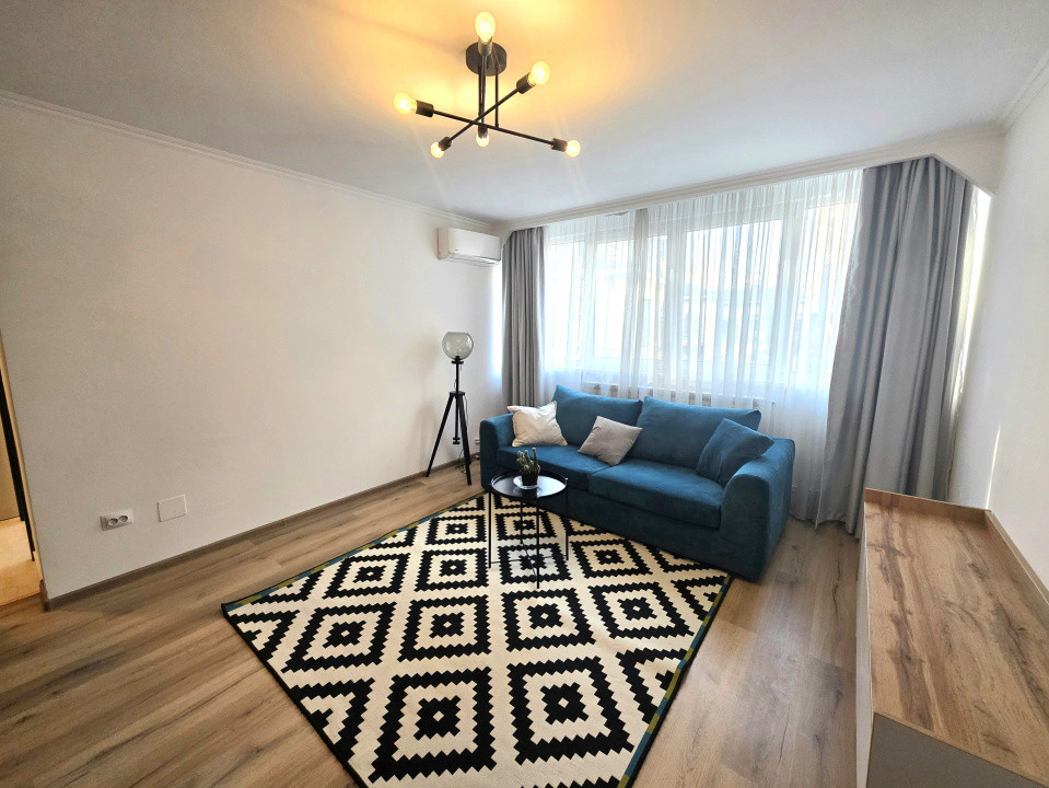 De vanzare 3 camere la Sala Palatului, gata de mutat, fara risc seismic