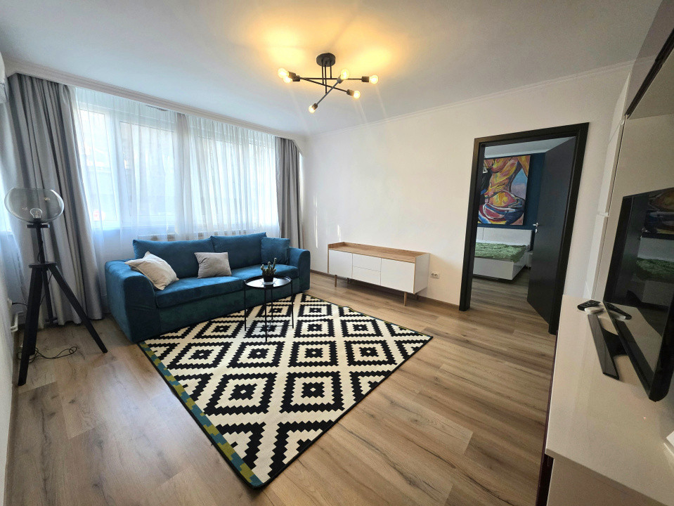 De vanzare 3 camere la Sala Palatului, gata de mutat, fara risc seismic