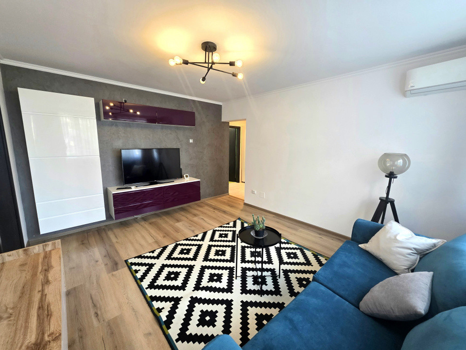 De vanzare 3 camere la Sala Palatului, gata de mutat, fara risc seismic