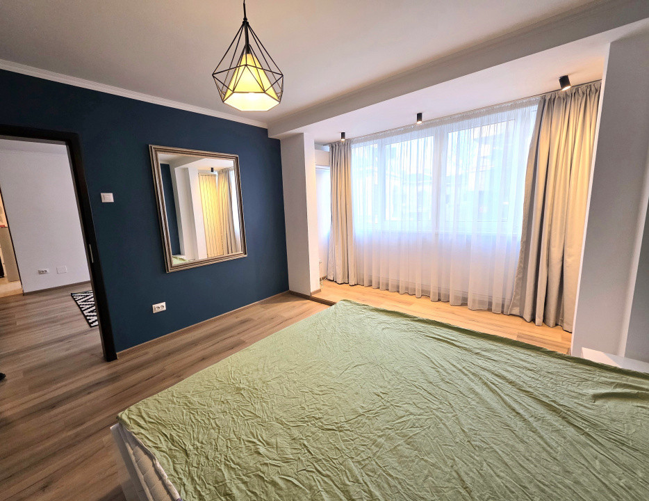 De vanzare 3 camere la Sala Palatului, gata de mutat, fara risc seismic