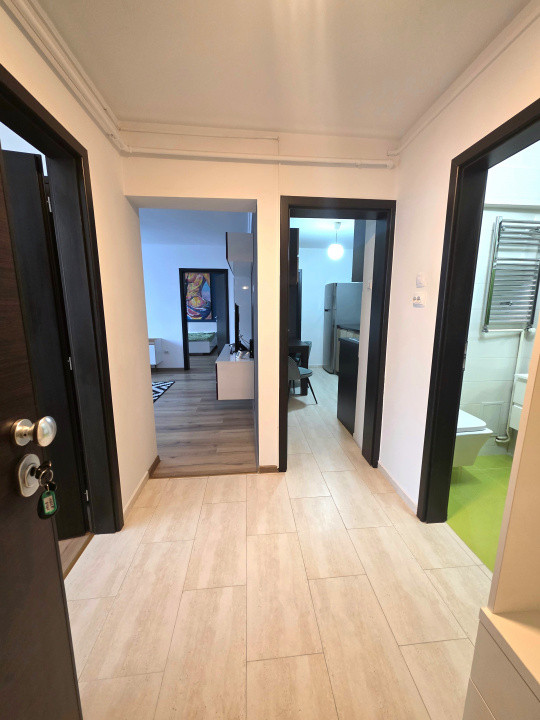 De vanzare 3 camere la Sala Palatului, gata de mutat, fara risc seismic