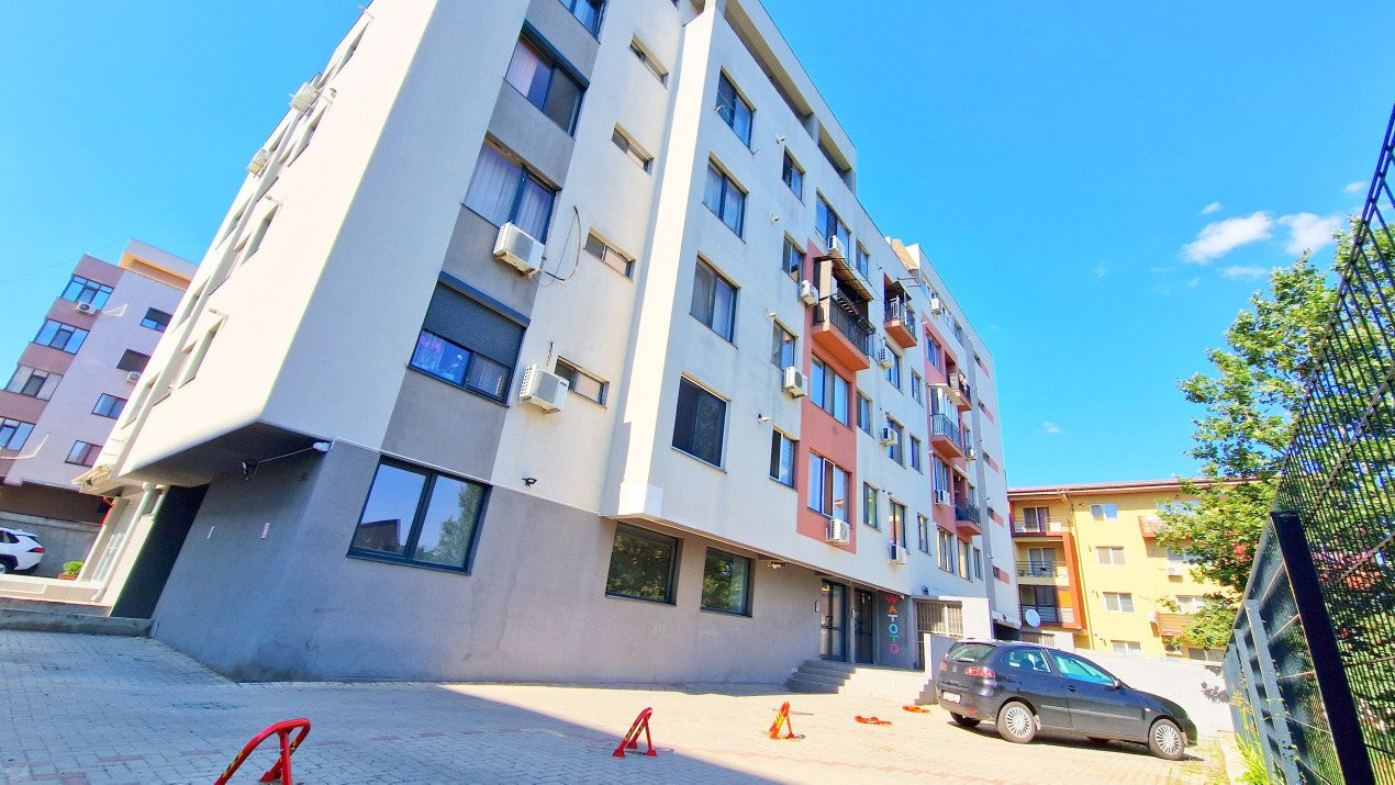 Apartament cu 5 camere si curte de 358 mp.