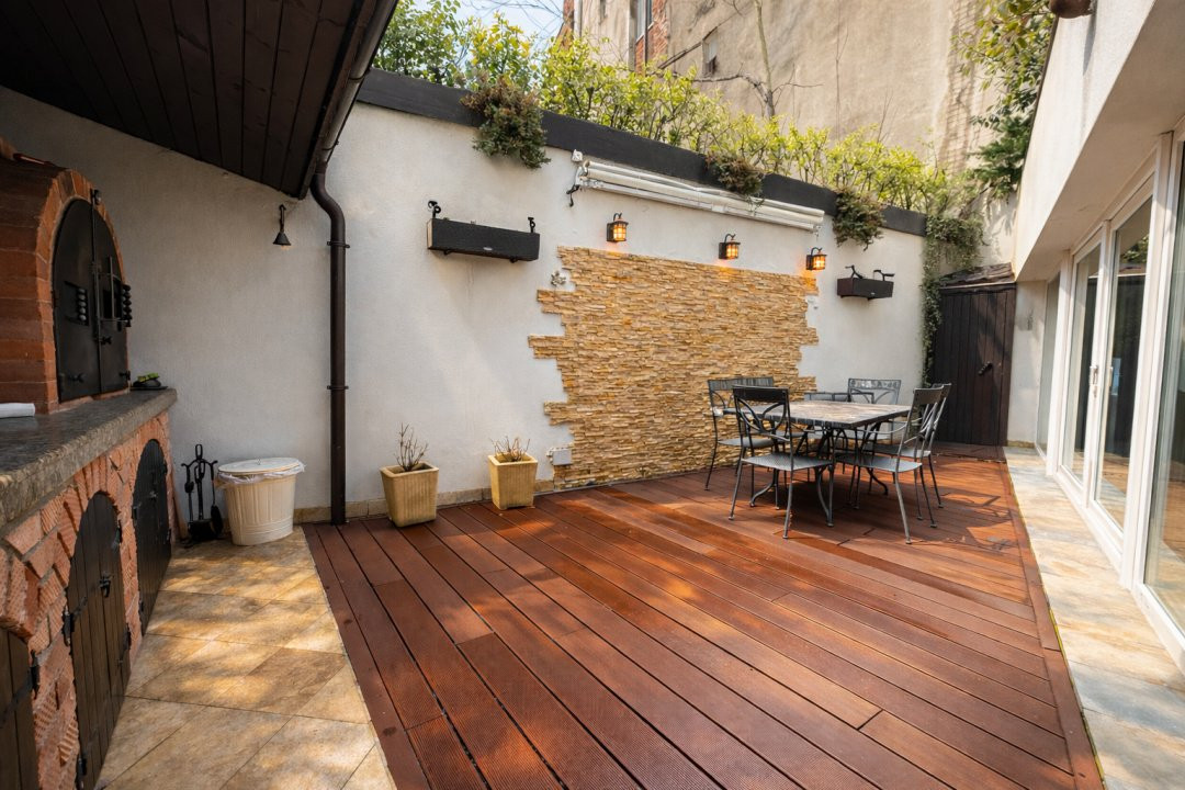 Vilă ultracentrală cu piscină interioară, saună și cramă | Unirii