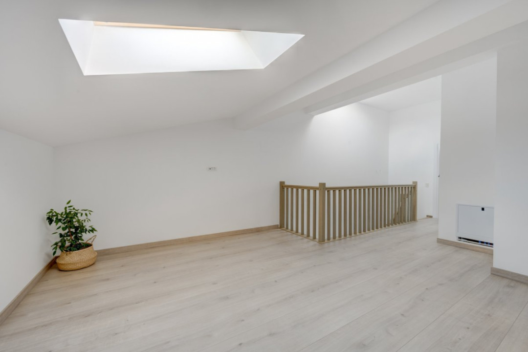 Casa primitoare P+1+M cu 145mp utili și pompă de căldură!