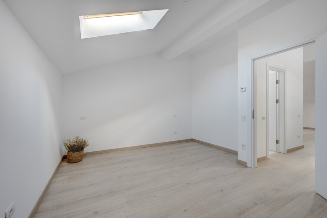 Casa primitoare P+1+M cu 145mp utili și pompă de căldură!