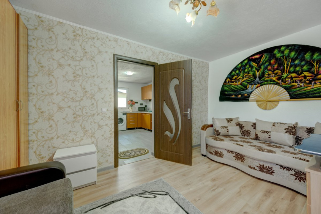 COMUNA BERCENI – TOAMNEI, CASA 5 CAMERE, 112 MP UTILI + POD 40 MP, LOT 320 MP!