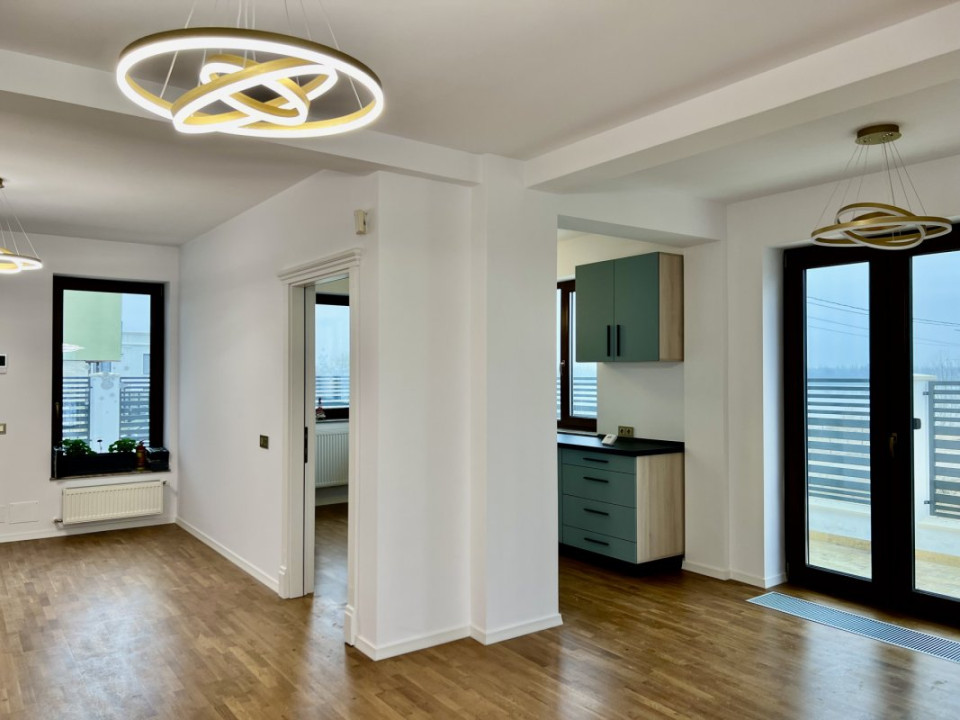 Vilă cu Arhitectură Moderna - Vedere la Lac