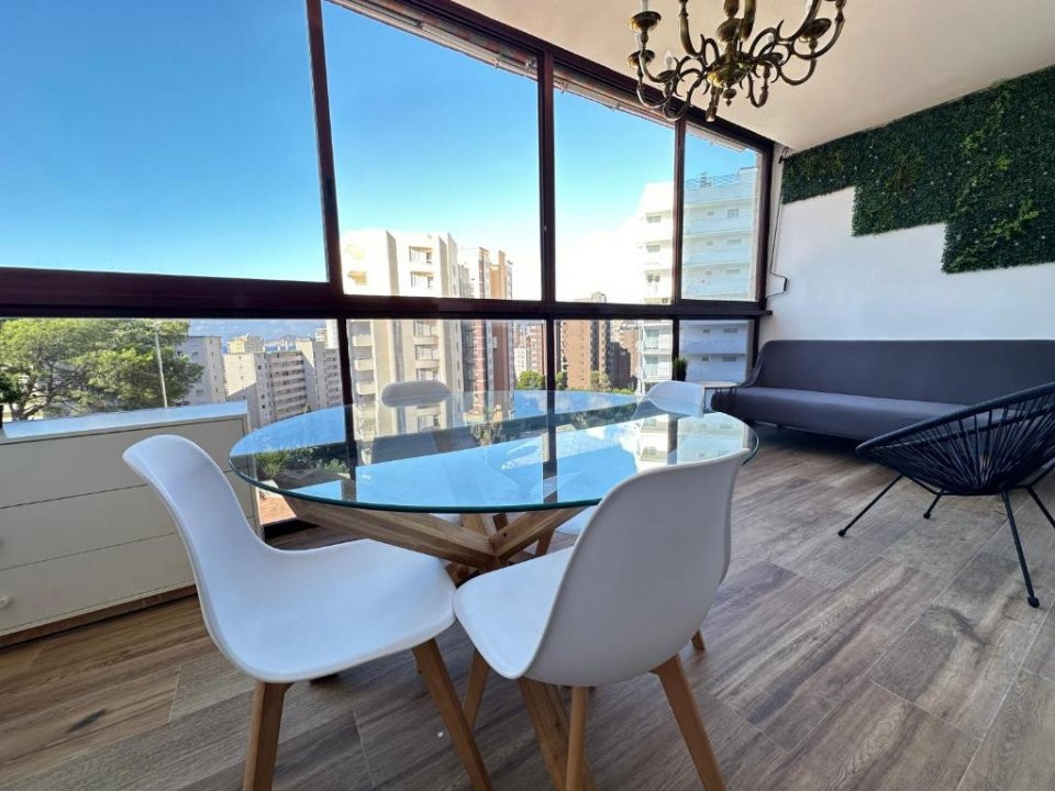 Apartament la doar 500 m de Plaja Levante, cu Licență Turistică Activă