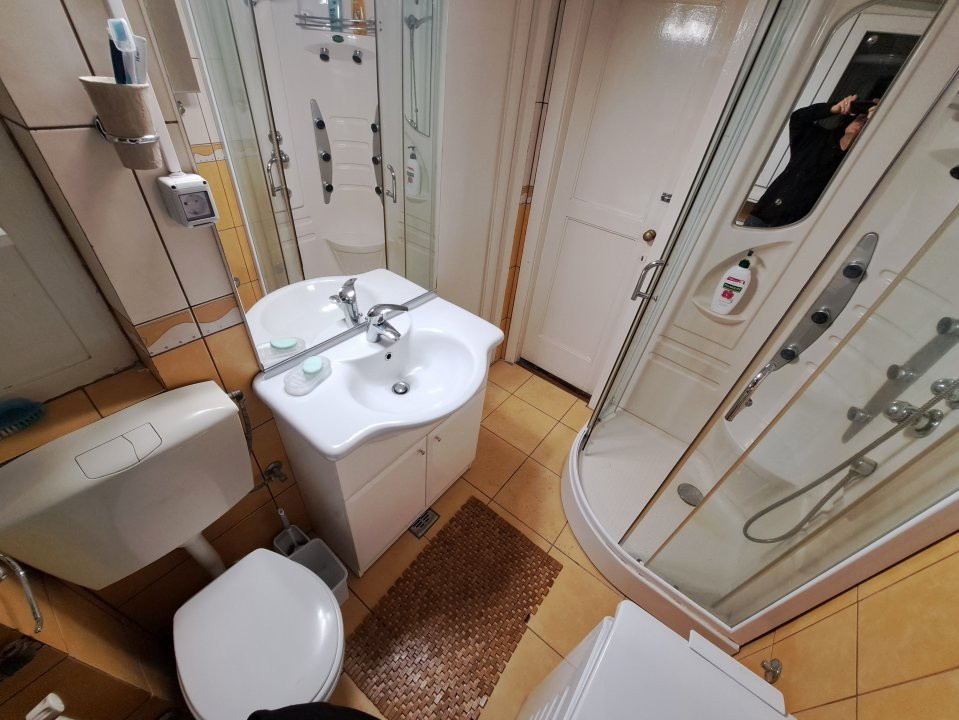 4-ROOM APART IN THE CENTRAL AREA OF THE CITY/APART 4 CAMERE ARMENEASCA