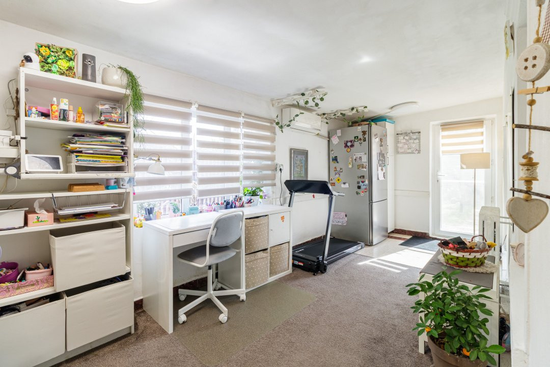 Casa cu gradina aproape de metrou 1 Mai - 232 mp curte libera