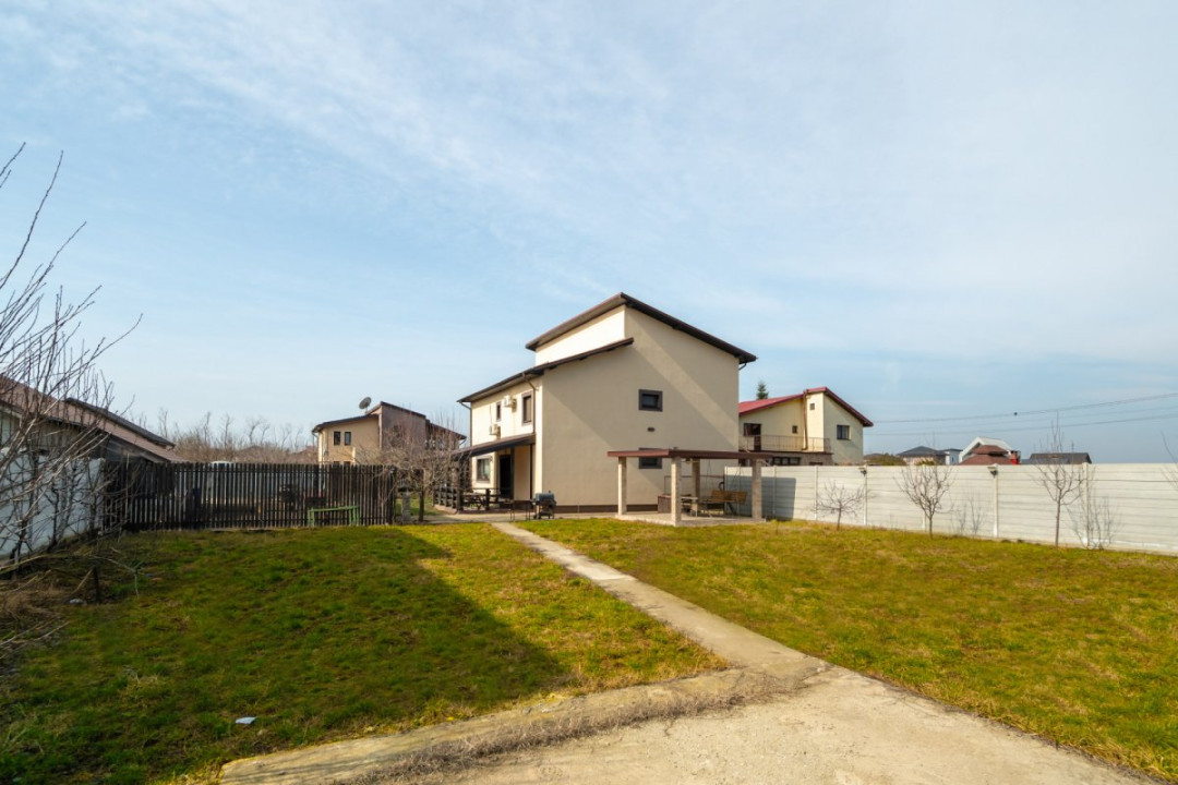 Vila de vanzare Branesti,, teren suplimentar,  gata de mutare si  acces rapid.