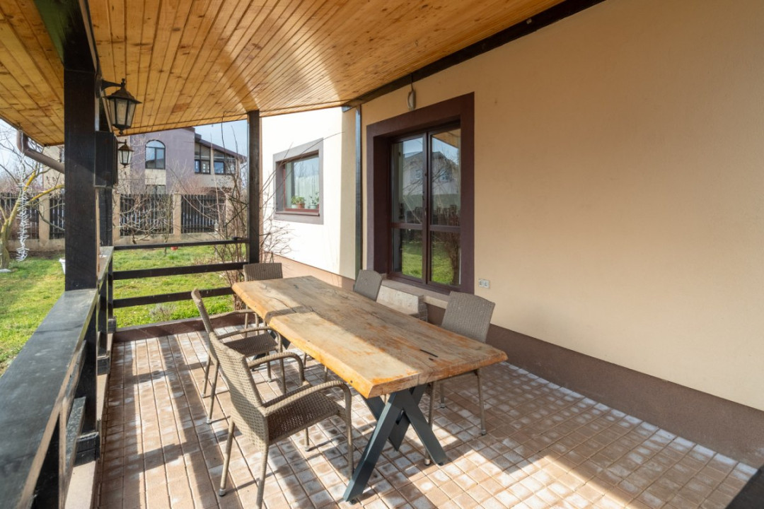 Vila de vanzare Branesti,, teren suplimentar,  gata de mutare si  acces rapid.