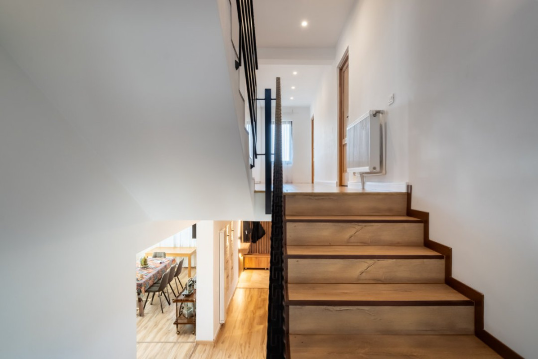 Vila de vanzare Branesti,, teren suplimentar,  gata de mutare si  acces rapid.