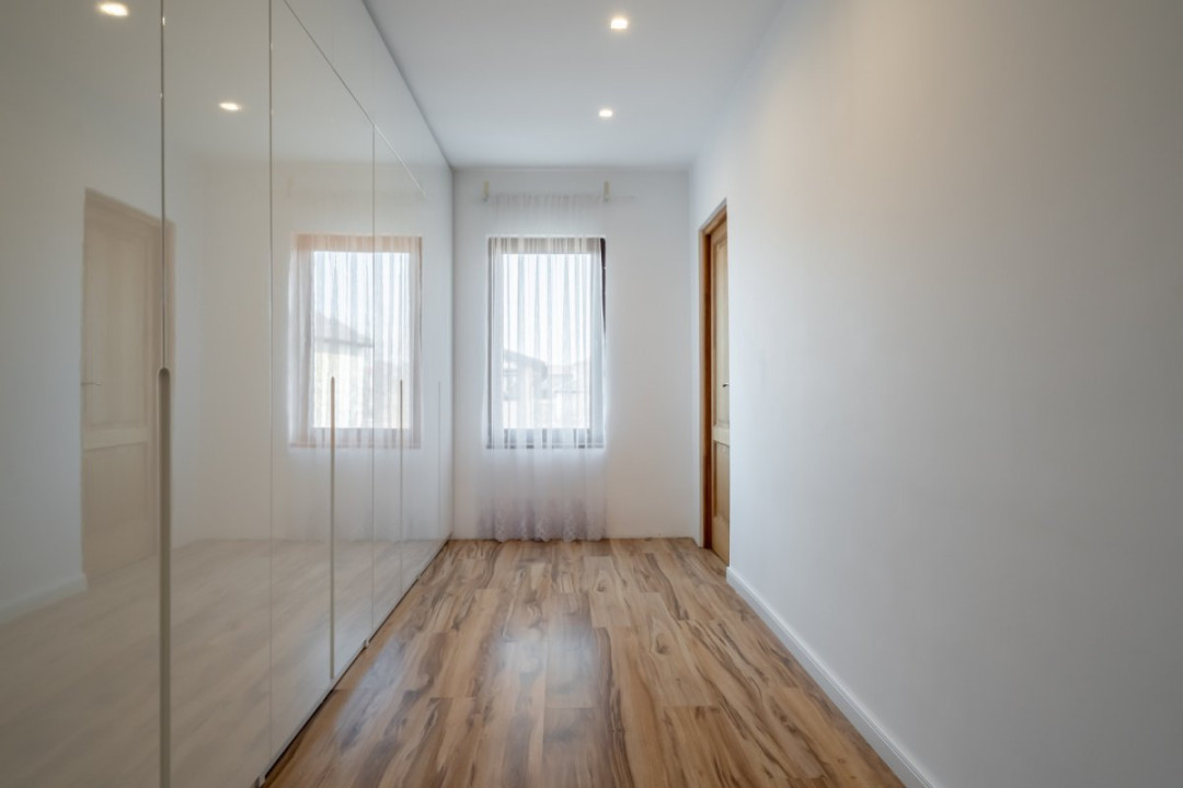 Vila de vanzare Branesti,, teren suplimentar,  gata de mutare si  acces rapid.