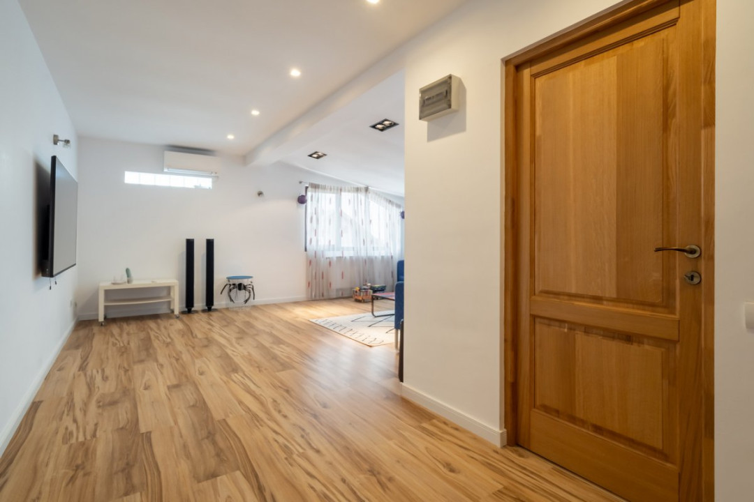 Vila de vanzare Branesti,, teren suplimentar,  gata de mutare si  acces rapid.