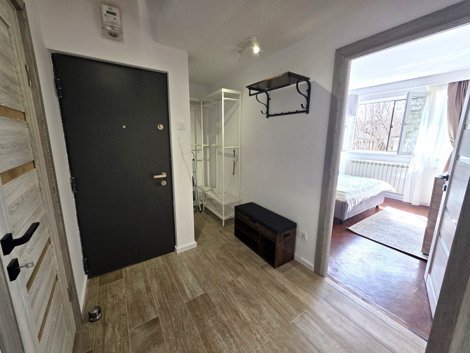 De inchiriat 2 camere Sos Viilor - 7min de metrou Eroii Revolutiei(totul nou)